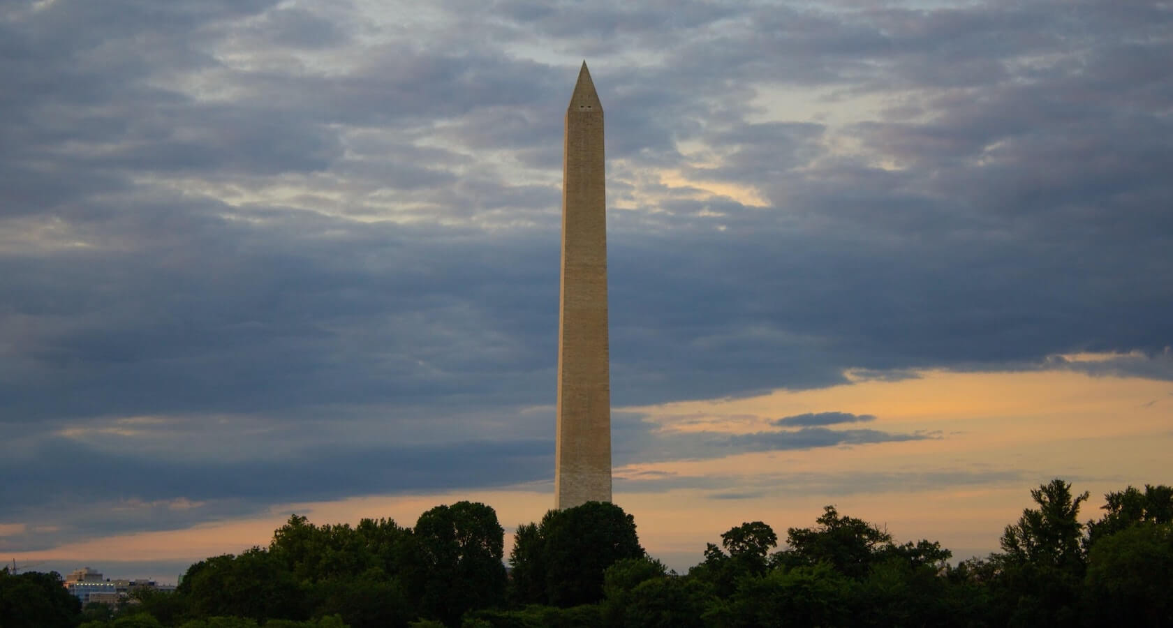 Монумент Вашингтону